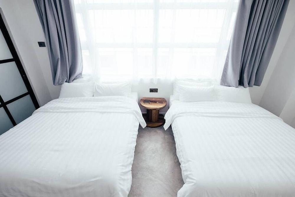 White Loft Hotel Малакка Экстерьер фото