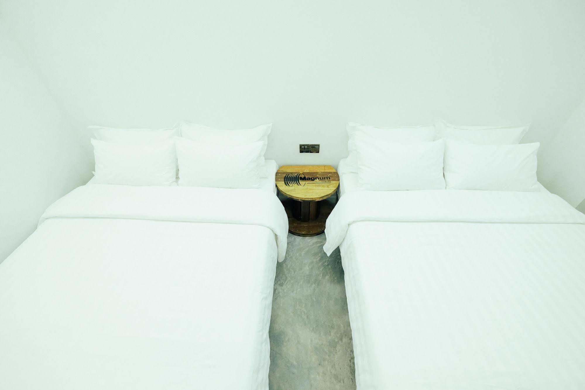 White Loft Hotel Малакка Экстерьер фото