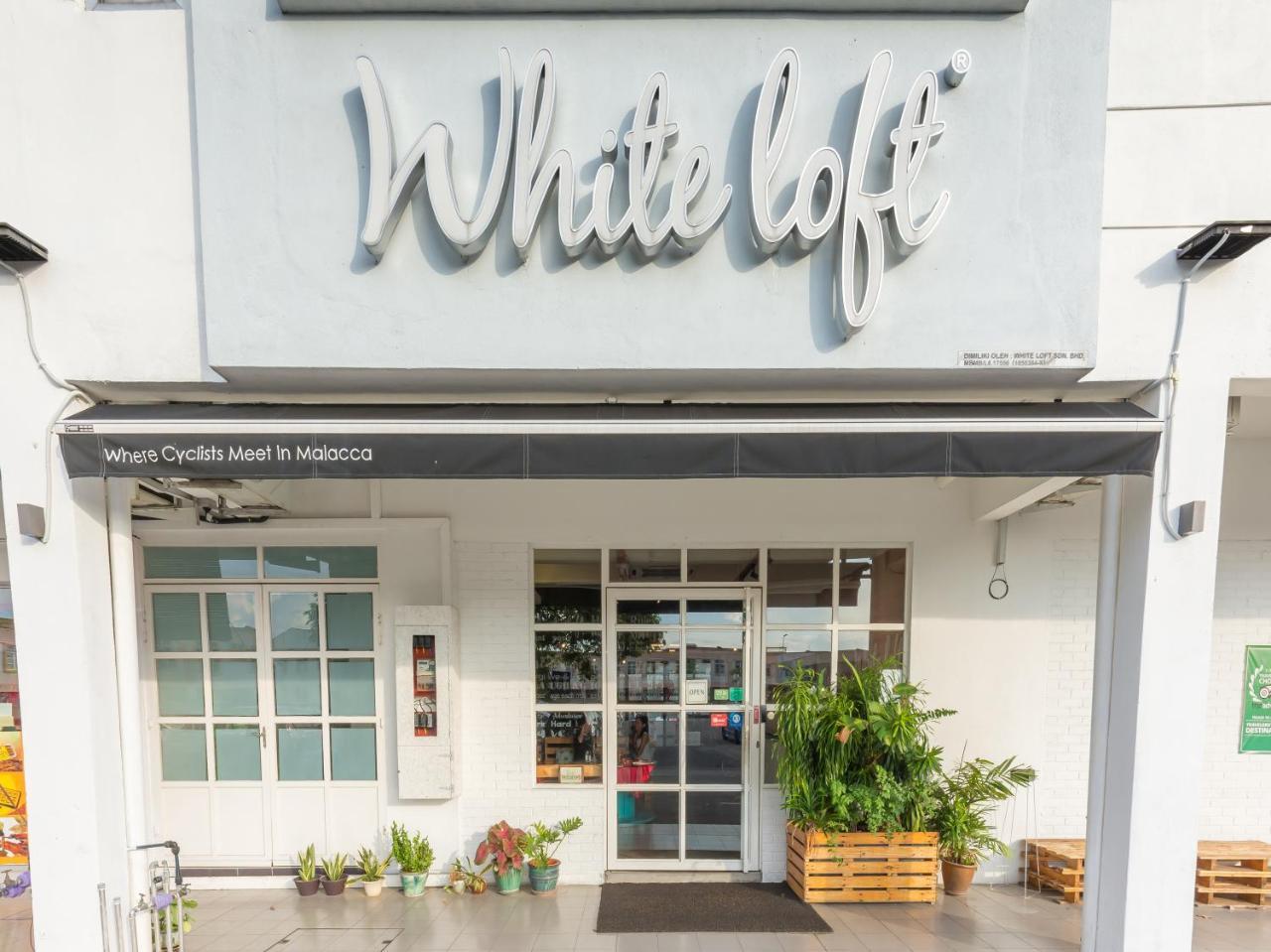 White Loft Hotel Малакка Экстерьер фото