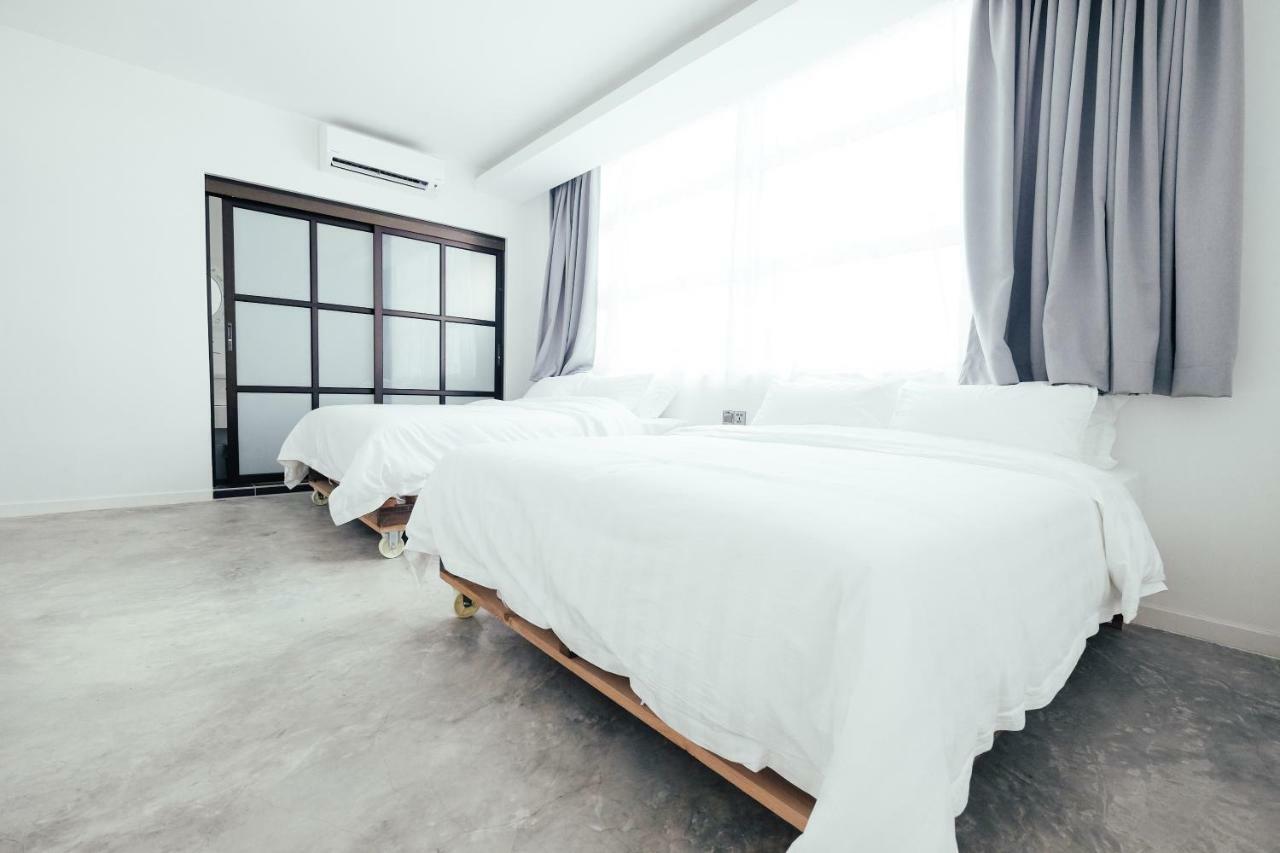White Loft Hotel Малакка Экстерьер фото