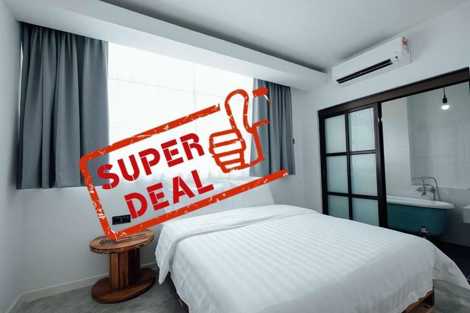 White Loft Hotel Малакка Экстерьер фото