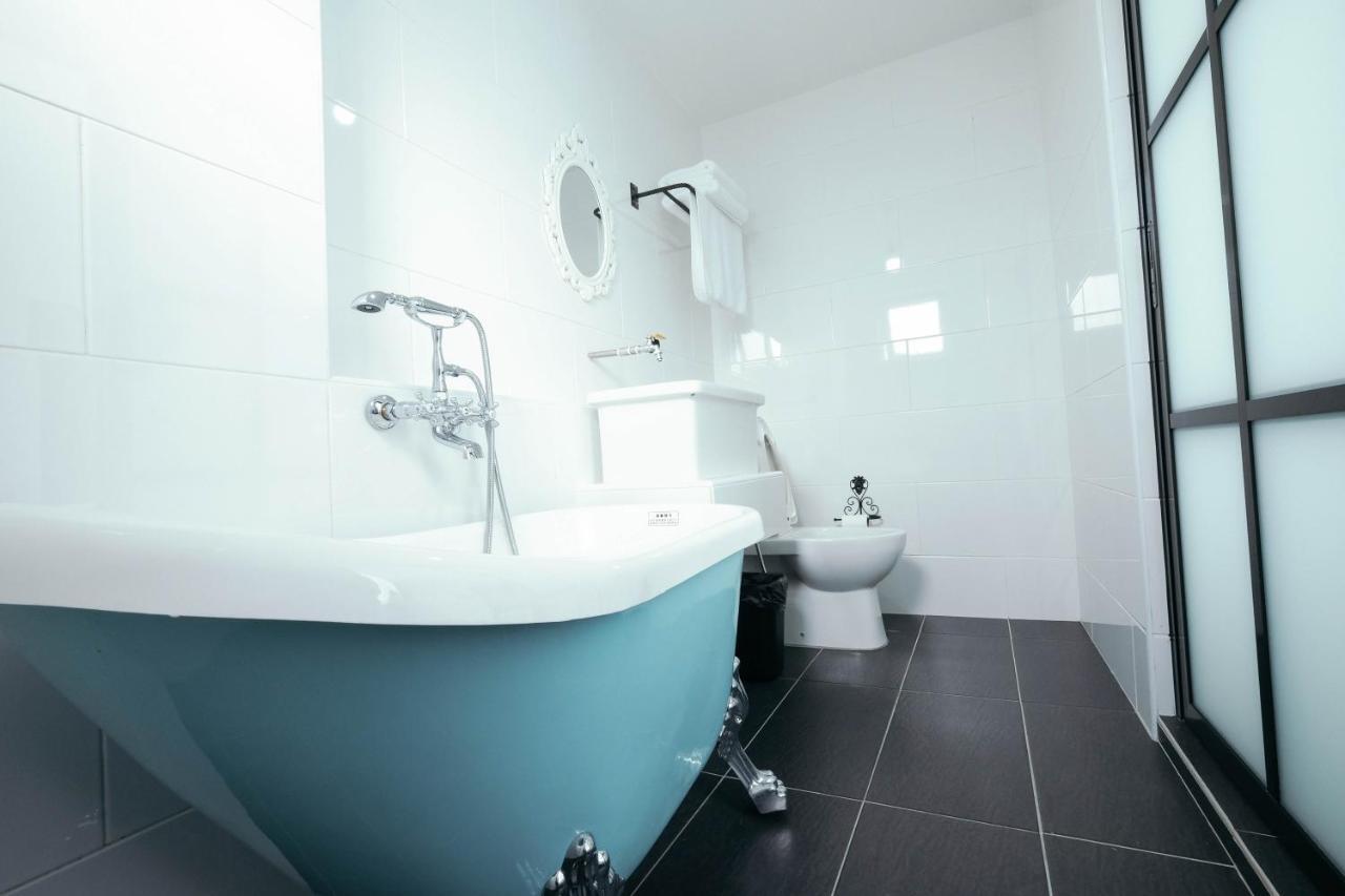 White Loft Hotel Малакка Номер фото